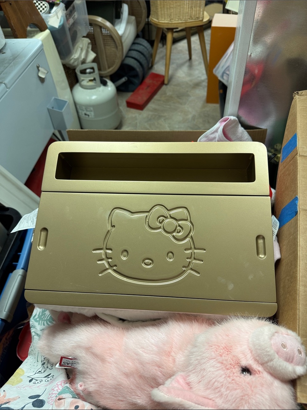 Hello Kitty for Pottery Barn Teen Gold and Pink Plush Lapdesk - Picture 2 of 6
